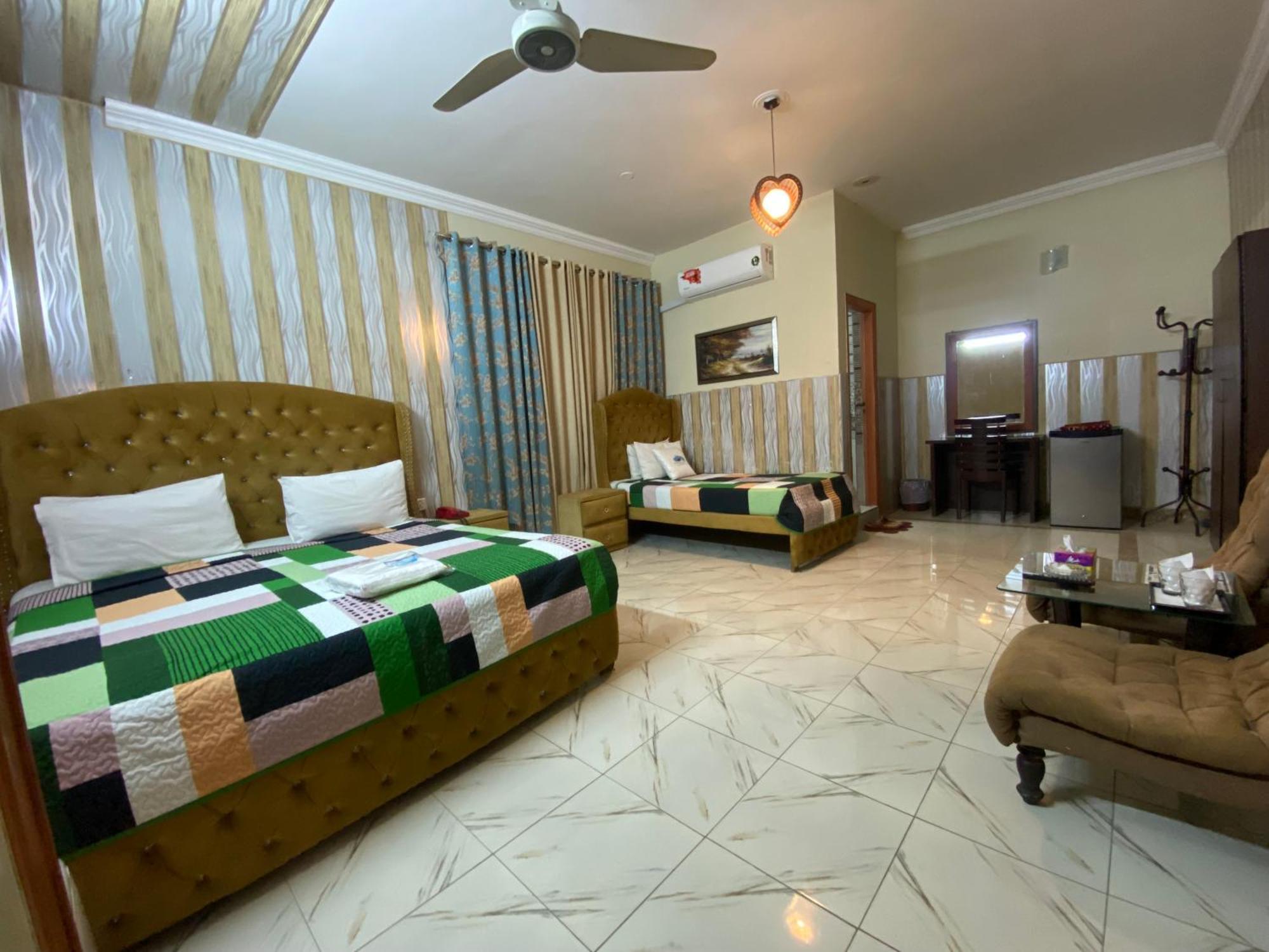 Fusion Lodge Islamabad Exterior photo