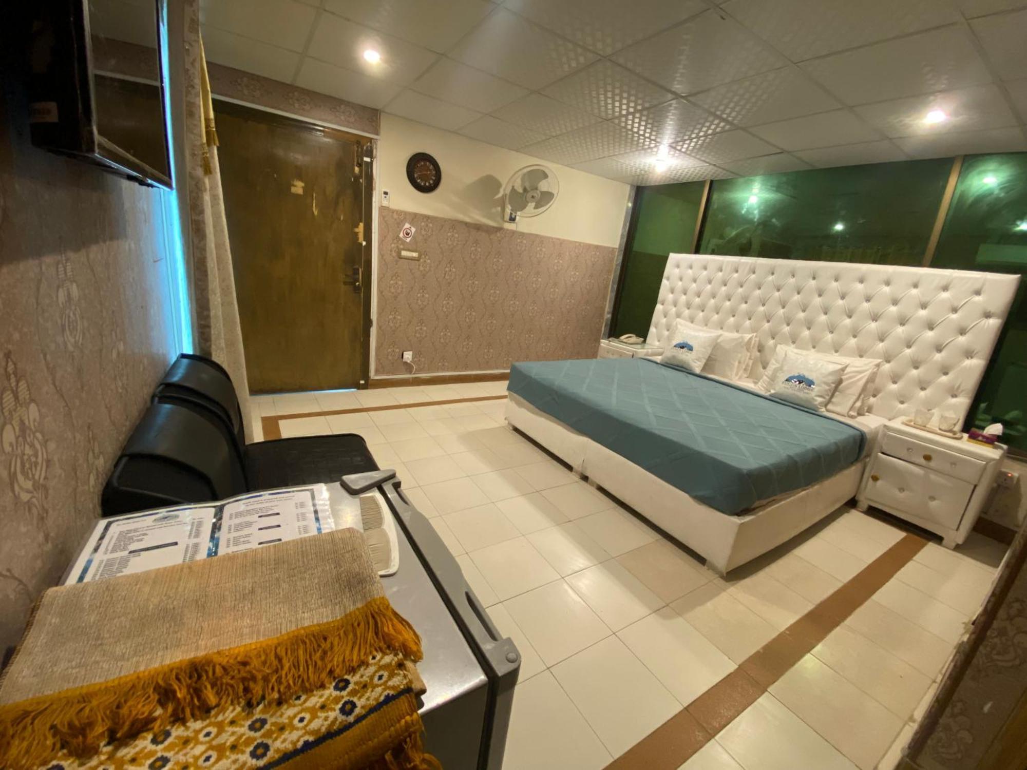 Fusion Lodge Islamabad Exterior photo